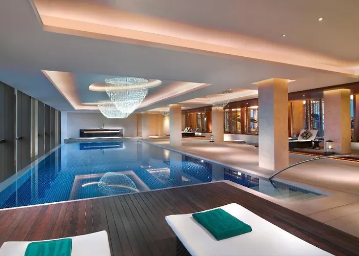 Hotel Banyan Tree