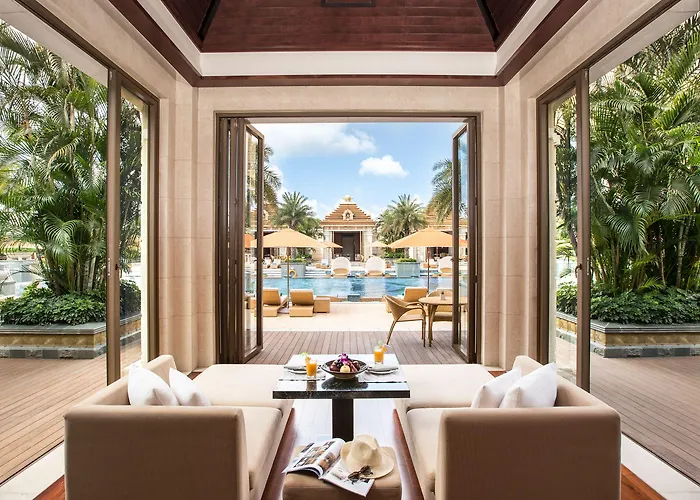 Banyan Tree Hotel 5*