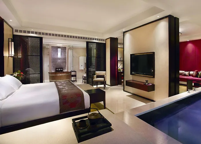 Banyan Tree 5*