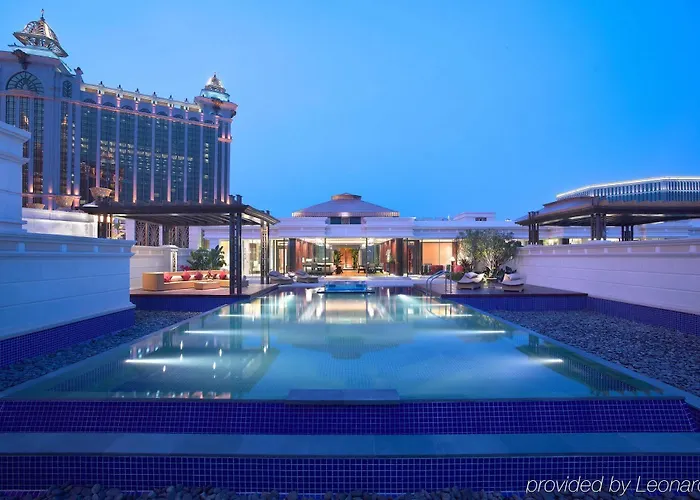 Hotel Banyan Tree